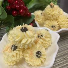 Walaupun banyak biskut moden yang lain. Biskut Raya Semperit Cheese Shopee Malaysia