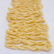 Le Sagne Ritorte Ncannulate Pasta Fresca Del Salento Rigorosamente Trafilate A Mano Tradizione Salent Ricette Idee Alimentari Prodotti Da Forno