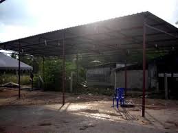 Selain memiliki keunikan pada ketinggian bangunan, stasiun tawang juga memiliki keunikan lain yang menjadi ciri khasnya. Reka Bentuk Garaj Kereta Deco Desain Rumah