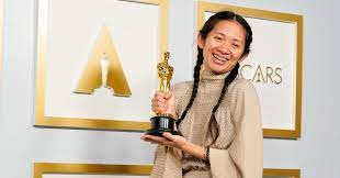 Watch chloe zhao on the oscars 2021 red carpet talking about nomadland. Kzotxpzwlpgbom