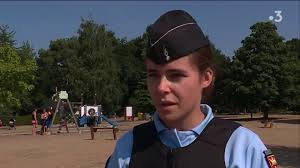#canada #visa # immigration @ivonet channel dans cette video on explique dans quel cas l'age peut être une limite pour immigrer au canada: Comment Devenir Gendarme Reserviste Youtube