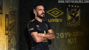 نتيجة مباراة الاهلي والزمالك zamalek vs al ahly يترقب عشاق الكرة المصري مباراة القمة بين الأهلي والزمالك في المباراة التي تجمع بينهما ضمن مباريات دور نهائي بطولة دوري أبطال إفريقيا، والتي من المقرر لها أن تقام مساء اليوم الجمعة الموافق 27 نوفمبر 2020 على استاد. Al Ahly Sc 19 20 Home Away Kits Released Footy Headlines Al Ahly Sc Home And Away Umbro