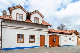 Find traveler reviews, candid photos, and prices for accommodations in dolni bojanovice 1 of 2 properties is available in dolni bojanovice. Bb Apartman Dolni Bojanovice Updated 2021 Prices