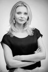 @teatr_komedia #atrakcyjnawdowa #włóżkuzrabusiem agencja aktorska gudejko tel: Picture Of Olga Borys