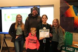 Congratulations to Amanda Walton, recipient of this quarter's Daisy Award!  Amanda's dedication to excellence in nursing shines through everything she  does. Click here to read more about Amanda and the Daisy Awards -