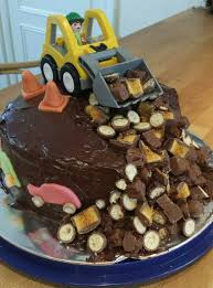 Chocolate Cake Simple Birthday Cake For 1 Year Old Boy Pin By Linda Sutton Folk On Maxen 1st Birthday Birthday Cake Kids 3 Year Old Birthday Cake Boy Birthday Cake