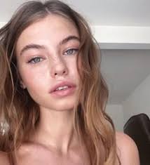 75 Bella Jones ideas