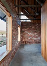 Gallery Of Nulla Vale House And Shed Mrtn Architects 11 Modern Brick House Rural House Small House Design