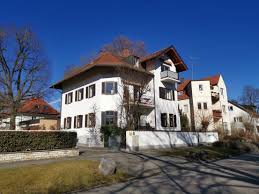 Wir informieren dich sobald eine passende immobilie eingestellt bevorzugt angebote über eine wohnung zum kauf in gräfelfing! 3 Zimmer Wohnung Zu Vermieten Wurmstr 13 82166 Grafelfing Munchen Kreis Mapio Net