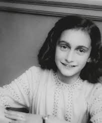 Hier steht eine Überschrift.