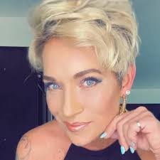 Jenna Hevener's Instagram, Twitter & Facebook