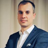 100+ profilů „Siatras“