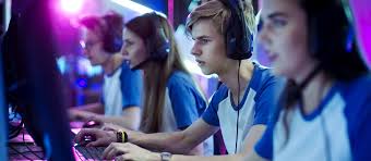 This article explains how players can download the game on pc in 2020. How To Play Fortnite On Your Pc Hp Tech Takes