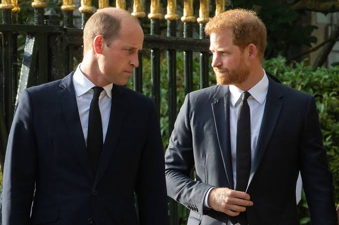 Prince William 'grieving' and 'completely broken' by Prince Harry and Meghan Markle move | Cambridgeshire Live