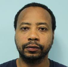 Fast-acting Springfield police officers arrest 2 suspects following  shooting in Bay neighborhood