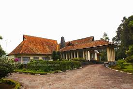 Villa Malabar Di Perkebunan Teh Pangalengan Day 1 Bandung Rudhialfian Blogspot Com Villa Kebun Rumah Kayu