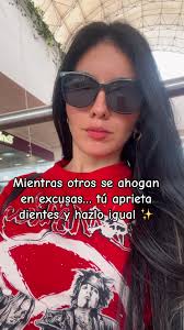 Transforma tu disfraz en elfa para Halloween