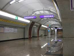 Она находится на глубине 65 метров. Stanciya Metro Buharestskaya Mapio Net