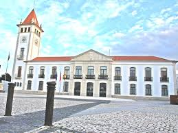 Maybe you would like to learn more about one of these? Edificio Dos Pacos Do Concelho Rota Da Bairrada