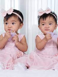 Beberapa pasang nama ada yang bermakna, namun ada juga yang tidak. 30 Inspirasi Nama Bayi Kembar Perempuan Yang Punya Makna Indah Kumparan Com