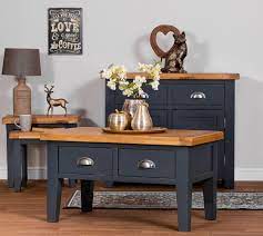 Hampshire Blue Is A Delightful Range Of Navy Blue Living And Dining Room Furniture That S Sur Centros De Mesa De Comedor Decoracion De Interiores Muebles Salon