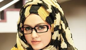 Free for commercial use no attribution required high quality images. Die Hijab Mode Die Demure Natur Der Islamischen Kleidung Damenmode Mit Stil Trendige