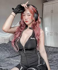 Lê bống không phủ nhận còn tranh thủ khoe luôn clip 20 phút. Tiktoker Le Bá»'ng Lá»™ Clip Nong Full Link 18 Khong Che Má»›i Nháº¥t