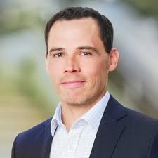 Ian Wallace, Financial Restructuring Attorney, London