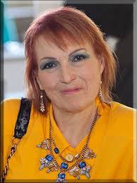 Carolyn Angela's Instagram, Twitter & Facebook