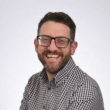 Andrew Luckett's Instagram, Twitter & Facebook