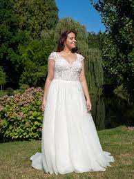 Check spelling or type a new query. Brautkleid Bella 30054