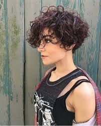 Pin On Cheveux Coiffure Tendance Voici donc quelques unes des coiffures de cheveux bouclés les plus tendances pour cette année. pin on cheveux coiffure tendance