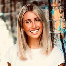 Louisa Fleming's Instagram, Twitter & Facebook