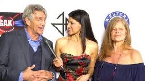  Red Carpet Interview With Actor Eric Roberts And Eliza Roberts 2019 Arpa Iff Youtube