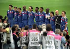 A l'occasion du 20ème anniversaire de la victoire des bleus à l'euro 2000, laurent blanc nous reçoit chez lui pour évoquer ce titre européen ! Euro 2000 La Meilleure Equipe De France De L Histoire Eurosport