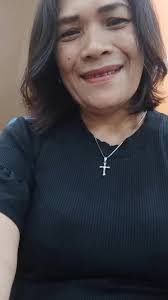 Eleanor Santos's Instagram, Twitter & Facebook