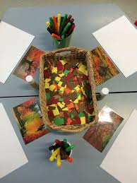 Autumn Art Provocation At Robina Scott Kindergarten More Vorschulkunst Herbst Kunst Herbst Vorschule