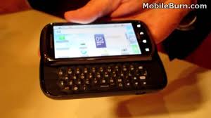 Motorola CLIQ 2 for T-Mobile hands-on ...