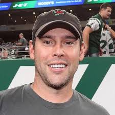 Review: 'Bridgerton Season 2' brims over with smoldering romance and  unexpected edge