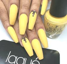 Long and short coffin nails, aka ballerina nails, are a popular shape among the ladies who like to attract attention with the help of their extraordinary outlooks. Acrylic Nails Ballerina Yellow Coffin Acrylic Nails Are Very Trendy Despite Their Name In Fact The Coff Yellow Nails Design Yellow Nails Coffin Nails Designs