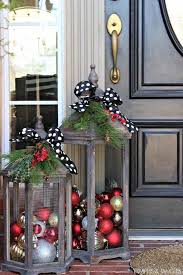 Festive and colorful, these unique christmas door decorating ideas — including wreaths, garland, and more 50+ statement christmas door decorations for the jolliest home ever. 15 Diy Christmas Door Decorations To Greet Your Guests With This Year