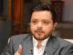 هو ممثل كوميدي مصري لديه موهبة التمثيل منذ الصغر بدأ دخوله في عالم الفن بأدوار صغيرة حتى بدأت شهرته الواسعة. Ø§Ù„ÙÙ†Ø§Ù† Ù…Ø­Ù…Ø¯ Ù‡Ù†ÙŠØ¯ÙŠ ÙŠÙƒØ´Ù Ø¹Ù† Ù…ÙØ§Ø¬Ø£Ø© Ø³ØªØºÙŠØ± Ø§Ù„ØªØ§Ø±ÙŠØ® Ù„Ù„Ø£Ø¨Ø¯ ÙÙƒØ± ÙˆÙÙ† Ù†Ø¬ÙˆÙ… ÙˆÙ…Ø´Ø§Ù‡ÙŠØ± Ø§Ù„Ø¨ÙŠØ§Ù†