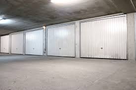 Transformer une place de parking en box de stockage : les diagnostics pour sécuriser votre investissement