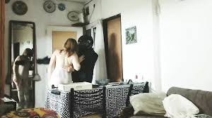 Tantangan pengiriman pizza gadis telanjang seksi meniduri pria pengiriman