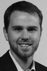 Multicultural Experience Enhances Creativity