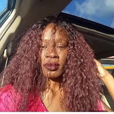 R&B Singer and Bbrraannddyy