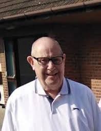 Please I need someone to fix a fence in my garden. The fence has fallen  down and I need to fix it.