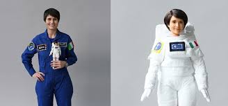 L'astronauta samantha cristoforetti ispira la nuova barbie. Samantha Cristoforetti La Barbienauta Que Posiblemente Hara La Luna Mixta Ultravioleta