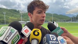 PLATICAMOS CON DIANA FLORES! 🇲🇽🏈 ¡SELECCIONADA DE FLAG FOOTBALL! 🇲🇽🏈  ¡Y EMBAJADORA DE NFL! 🇲🇽🏈 Diana, considerada la mejor QB del mundo,  compartió algunos consejos para las niñas que practican el deporte