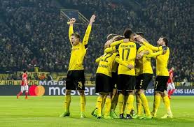 Get the latest uefa champions league news, fixtures, results and more direct from sky sports. Liga Champions Hattrick Aubameyang Antar Dortmund Ke 8 Besar Https Www Football5star Com Berita Liga Champions Hattrick Aubameyang Dortmund Soccer League